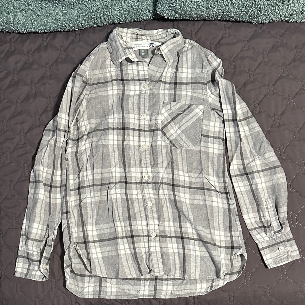 3/$10 Old Navy Casual Gray Checkered Shirt